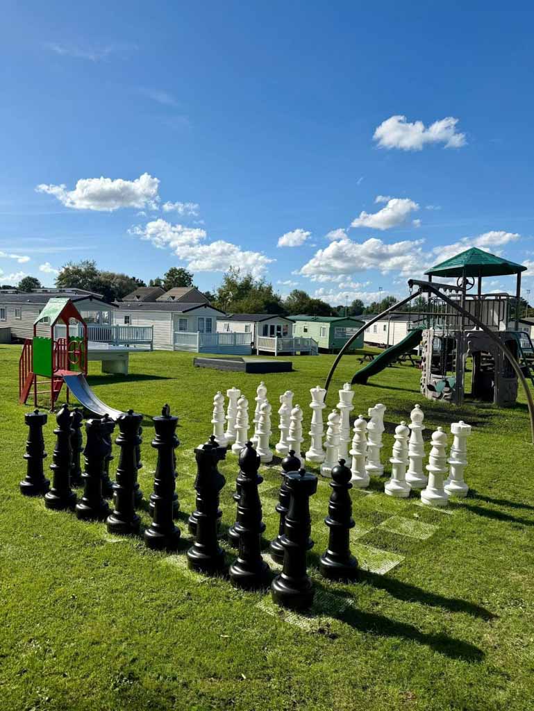 Giant chess